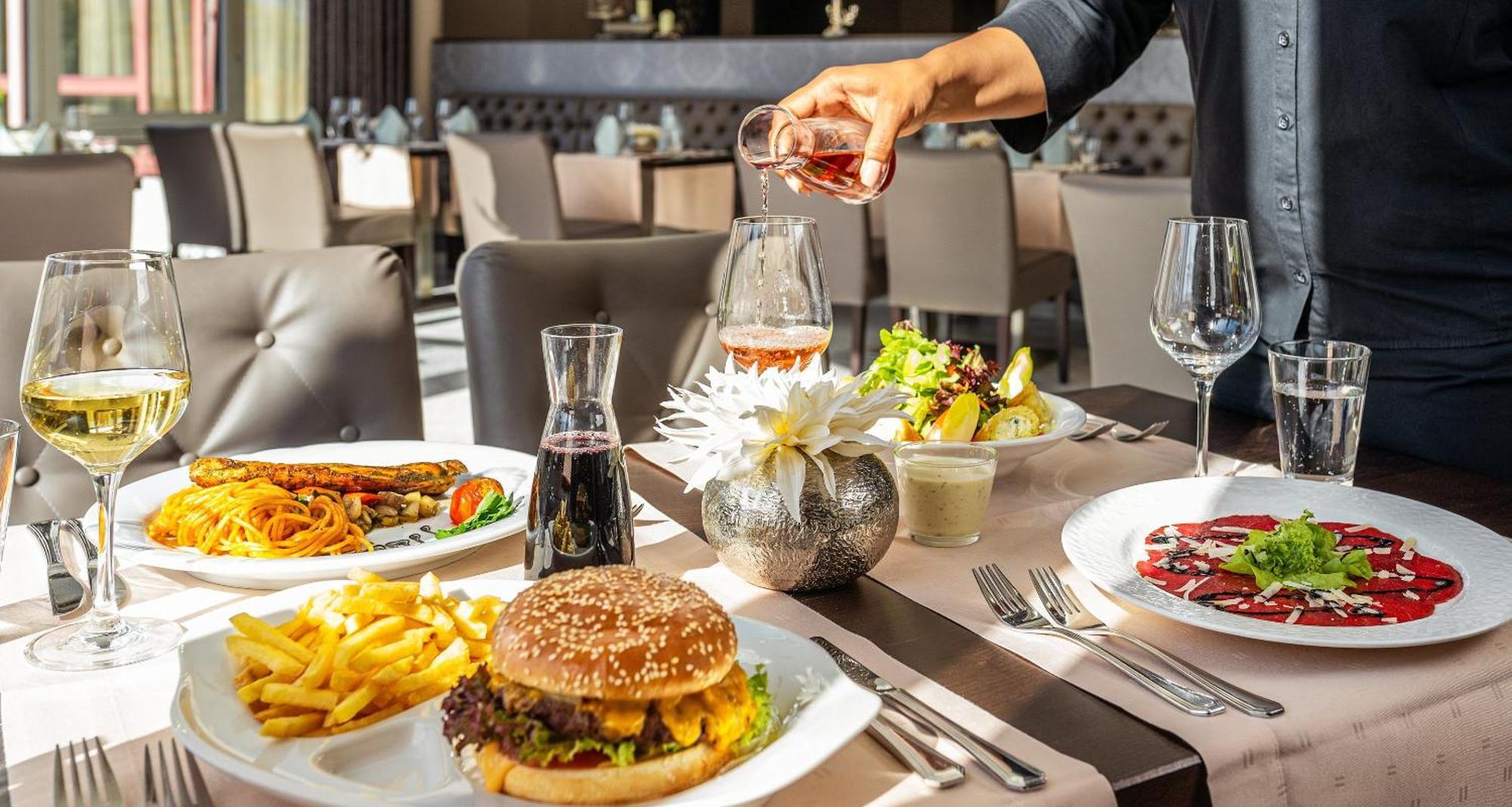 Best Western Victor'S Residenz-Hotel Rodenhof Σααρμπρύκεν Εξωτερικό φωτογραφία