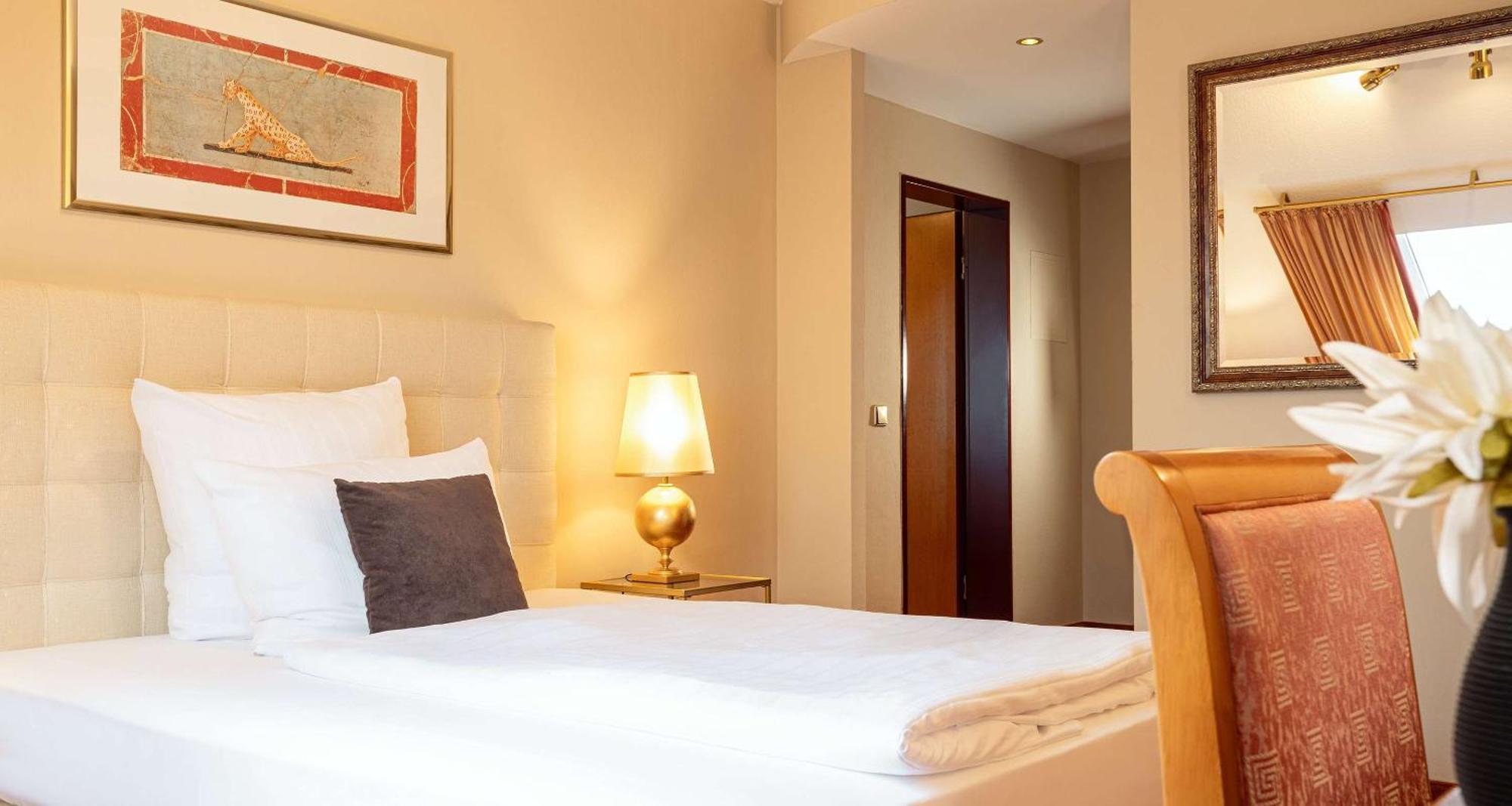Best Western Victor'S Residenz-Hotel Rodenhof Σααρμπρύκεν Εξωτερικό φωτογραφία