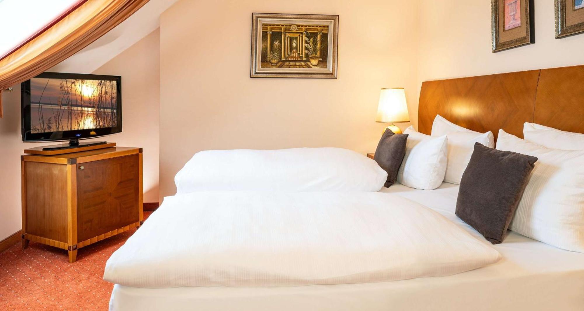Best Western Victor'S Residenz-Hotel Rodenhof Σααρμπρύκεν Εξωτερικό φωτογραφία