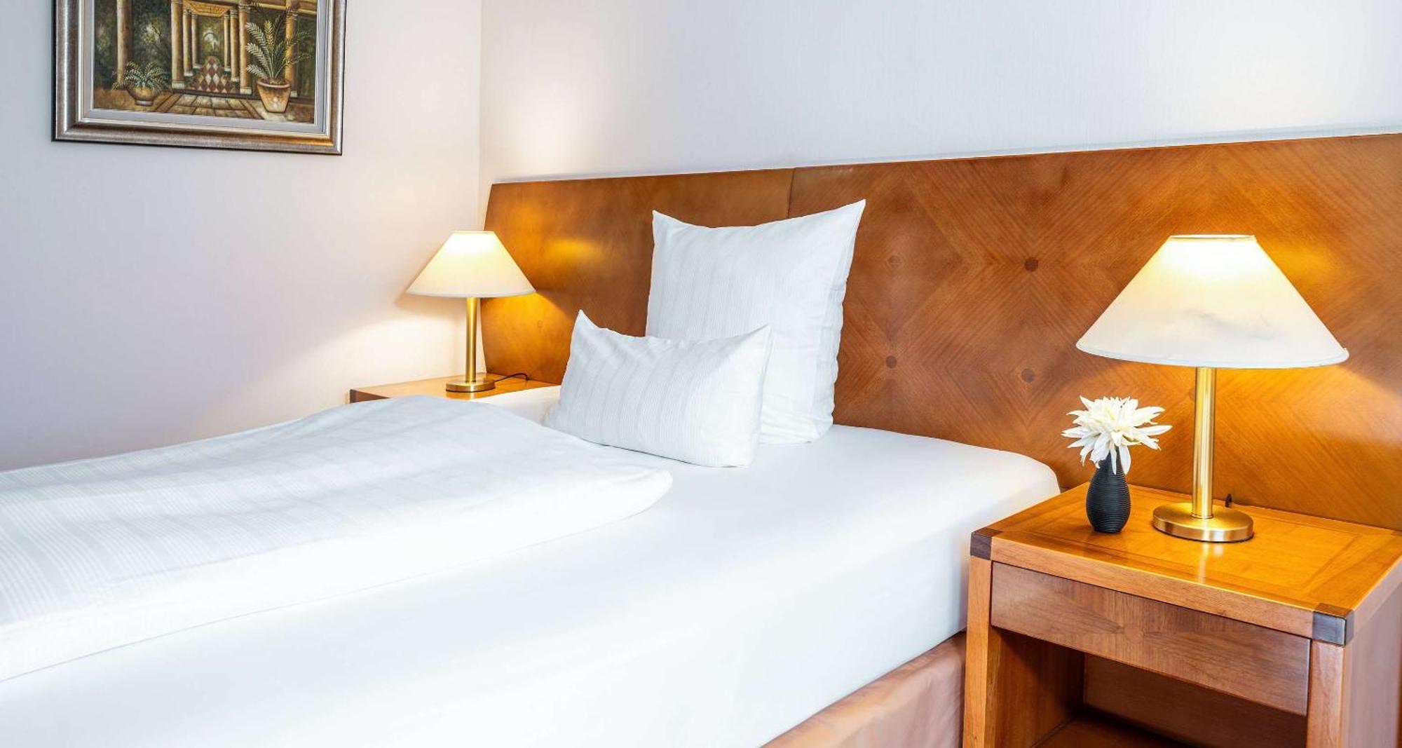 Best Western Victor'S Residenz-Hotel Rodenhof Σααρμπρύκεν Εξωτερικό φωτογραφία