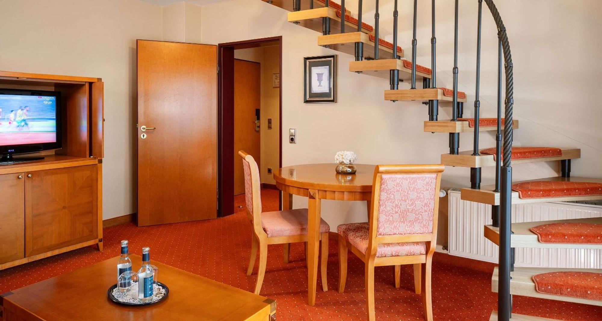Best Western Victor'S Residenz-Hotel Rodenhof Σααρμπρύκεν Εξωτερικό φωτογραφία